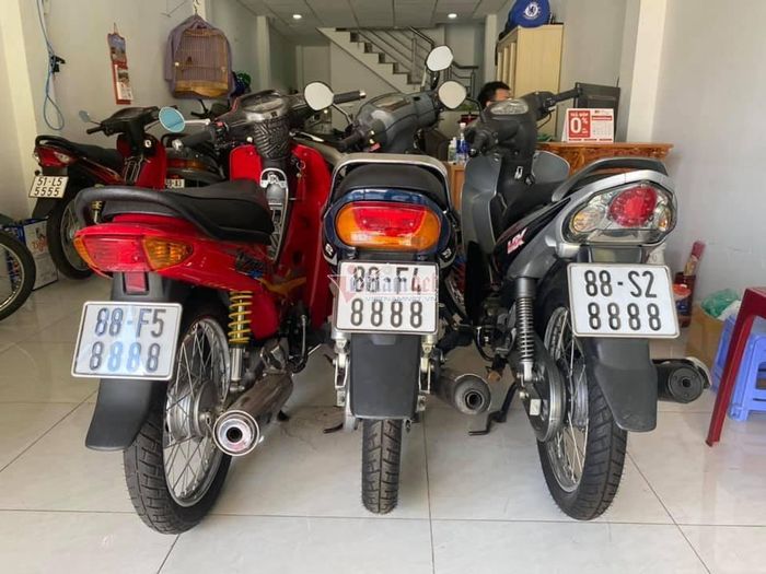  Ngoài bộ sưu tập Honda Cub biển tứ quý cực hiếm nói trên, anh Vũ cũng sở hữu nhiều xe máy số biển đẹp có giá trị khác. 
