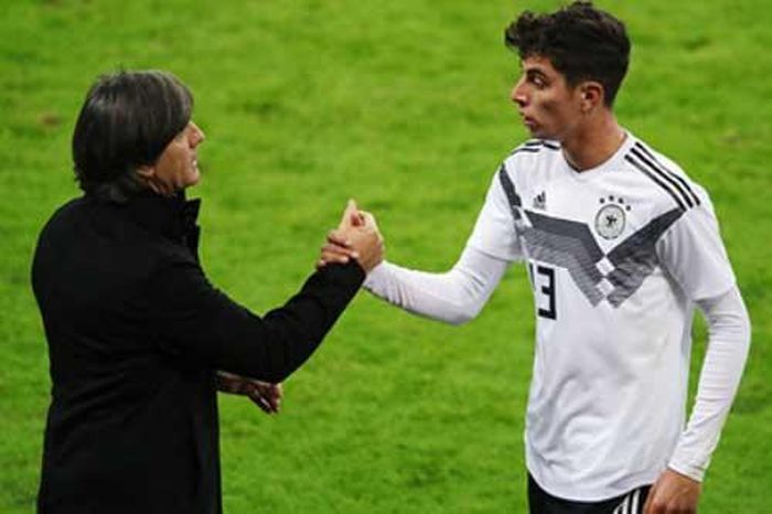 Kai Havertz và Joachim Low.