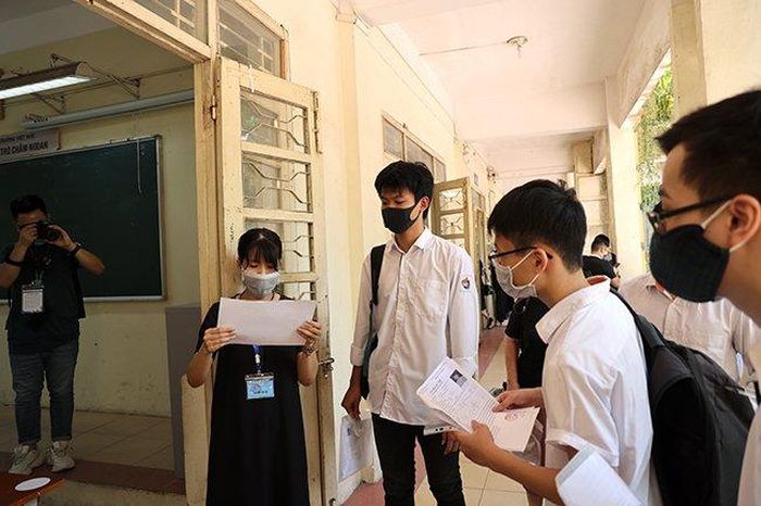Nhiều thí sinh chia sẻ khá lo lắng vì những ca nhiễm mới ở Hà Nội.