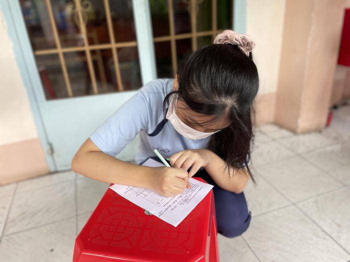 Tại TP Hồ Chí Minh, thí sinh phải khai báo y tế trước khi vào điểm thi.
