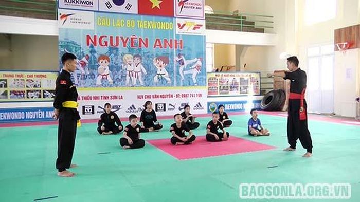 Lớp học võ Taekwondo.