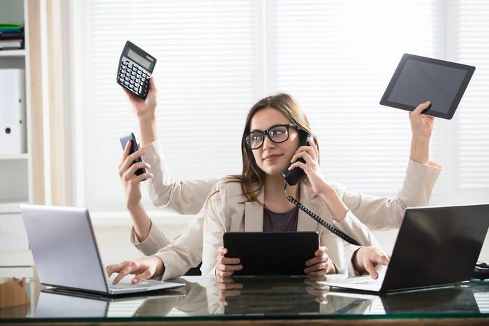  Xử lý nhiều việc cùng lúc cho bạn cảm giác thỏa mãn ảo. Ảnh: The Conversation. 