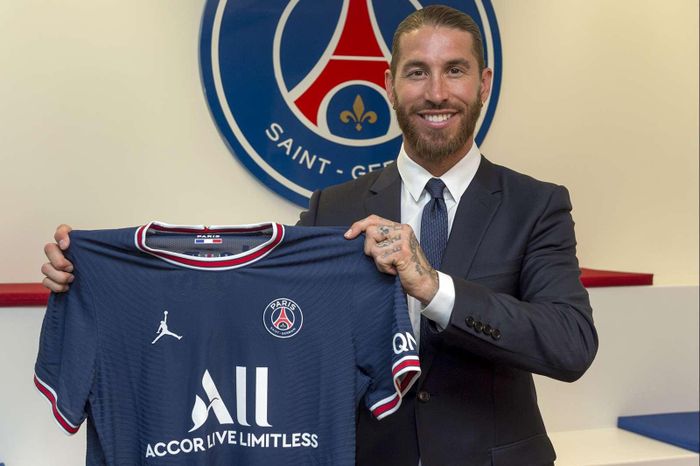 Ramos chính thức gia nhập PSG. Ảnh: PSG.