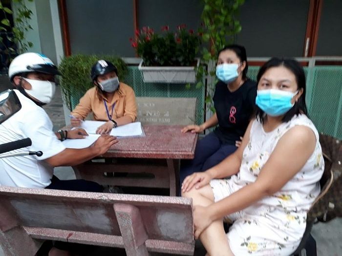 Chủ nhà trọ đăng ký giảm giá thuê phòng tại phường Linh Trung.
