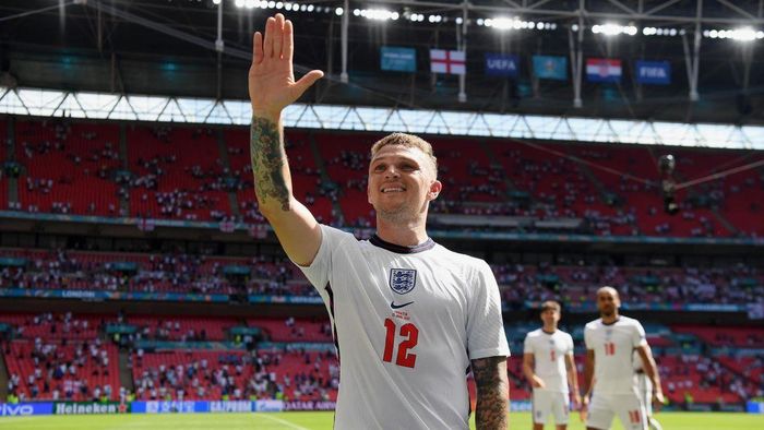 Chelsea đàm phán đưa Trippier trở lại Ngoại hạng Anh