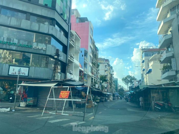 Ngay trung tâm quận 1, TPHCM vẫn có nhiều điểm căng dây.
