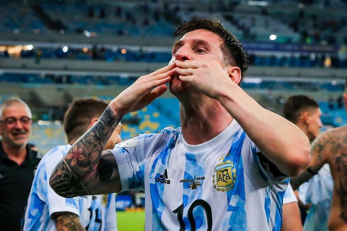Sau 3 trận chung kết Copa America thất bại, bây giờ El Pulga mới được tận hưởng cảm giác ăn mừng