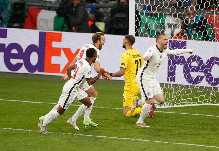  Tuyển Anh sớm mở tỷ số sau bàn thắng của Luke Shaw. Ảnh: Getty Images. 
