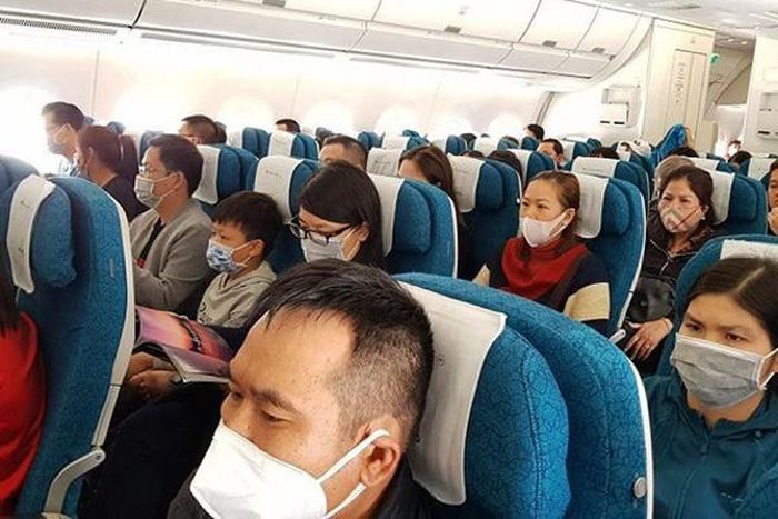 Chúng ta cố gắng ổn định sớm trong nước để chuẩn bị mở cửa đón khách từ bây giờ