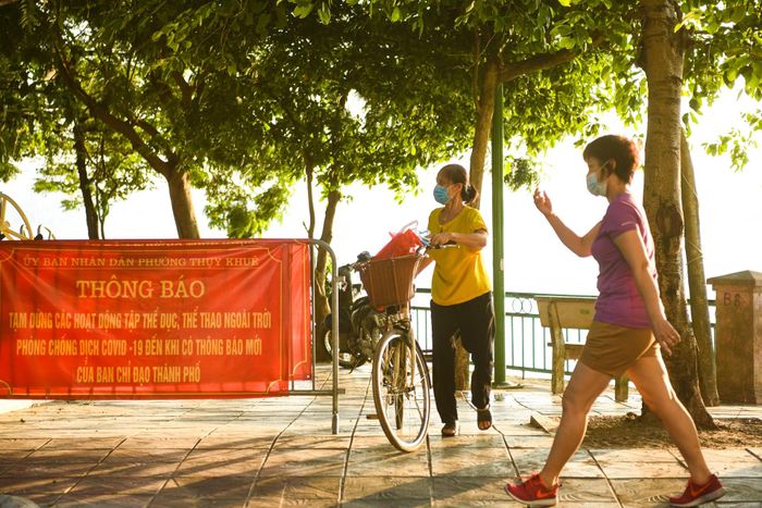  Những tấm biển báo, rào chắn trở nên vô tác dụng. 