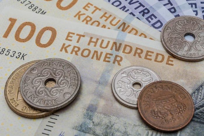Mặc dù là một thành viên của Liên minh châu Âu (EU) nhưng Đan Mạch không sử dụng đồng tiên chung là Euro làm loại tiền tệ chính thức. Thay vào đó, Đan Mạch sử dụng đồng Kroner.