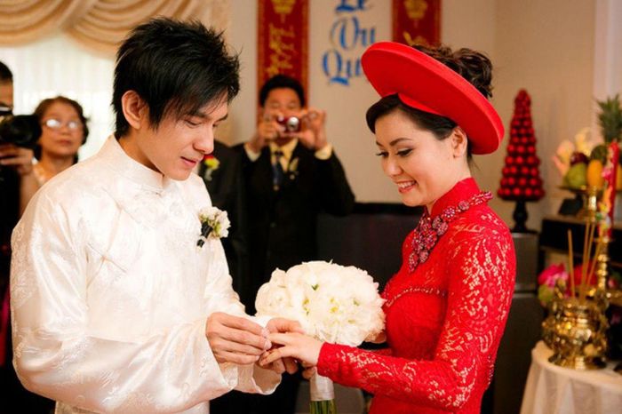 Đan Trường và vợ khi còn hạnh phúc.