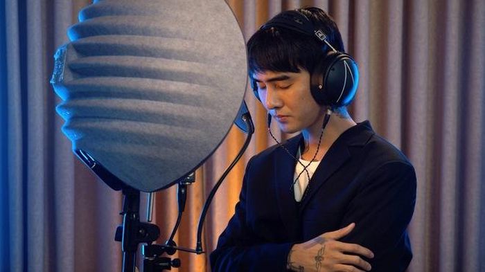 Đạt G trong phòng thu