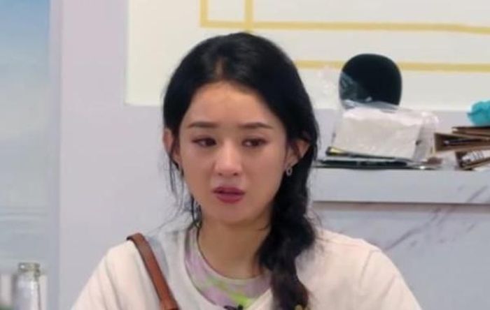 Triệu Lệ Dĩnh từng đau khổ khóc lóc khi nhắc về mẹ chồng.
