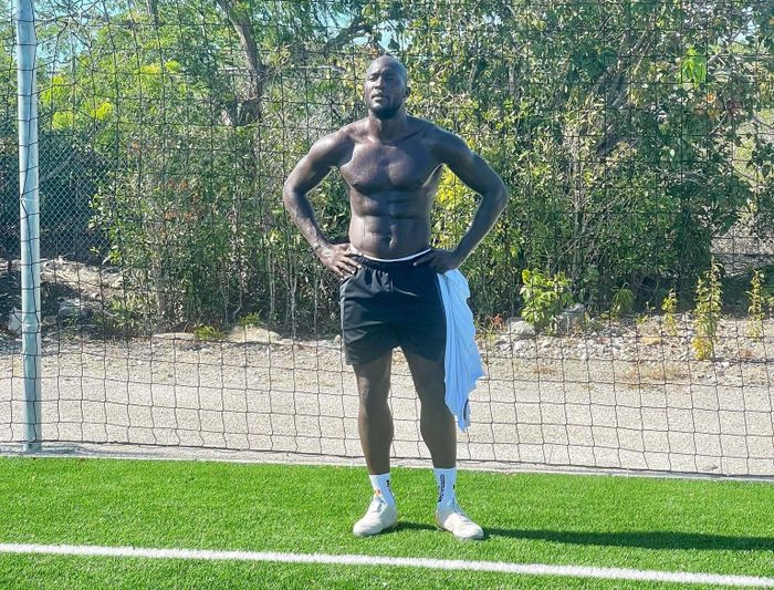 Lukaku để lộ thân hình săn chắc trong kỳ nghỉ mùa hè.