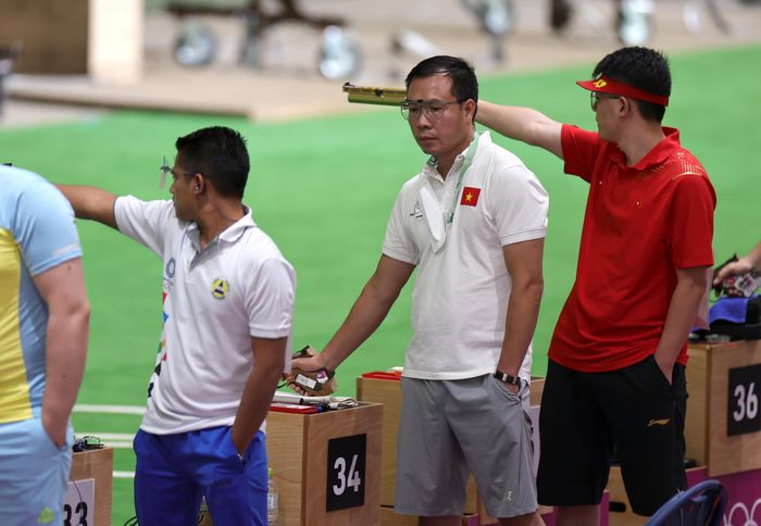 Hoàng Xuân Vinh cho biết tâm lý anh bị căng cứng khi bước vào loạt thứ tư dẫn đến thành tích không như ý. Ảnh: Reuters.