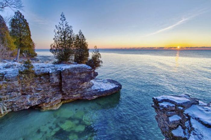 Sở hữu diện tích khủng lên đến 57.750 km2 nên đôi khi người ta gọi hồ Michigan là một biển nội địa. Ngoài ra, độ sâu trung bình của hồ là 85 m, nơi sâu nhất có thể lên đến 281 m