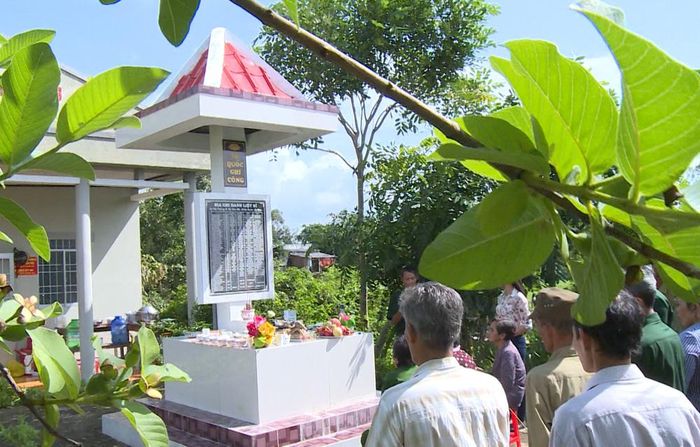 Ai đến dự cũng đều chỉnh tề, tâm thế trang nghiêm. Ảnh chụp tháng 7-2020. 