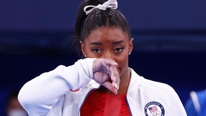 Những VĐV như Simone Biles đối diện với áp lực không tưởng từ công chúng. Ảnh: Reuters.