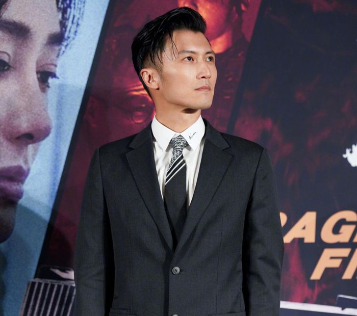  Hiện tại, Tạ Đình Phong hoạt động chủ yếu tại Trung Quốc đại lục. Nam nghệ sĩ thường được mời làm giám khảo các chương trình âm nhạc. Bên cạnh đó, anh còn kinh doanh nhà hàng, thực hiện show ẩm thực 12 đạo phong vị. Sau 4 năm, Tạ Đình Phong mới quay lại đóng phim. 
