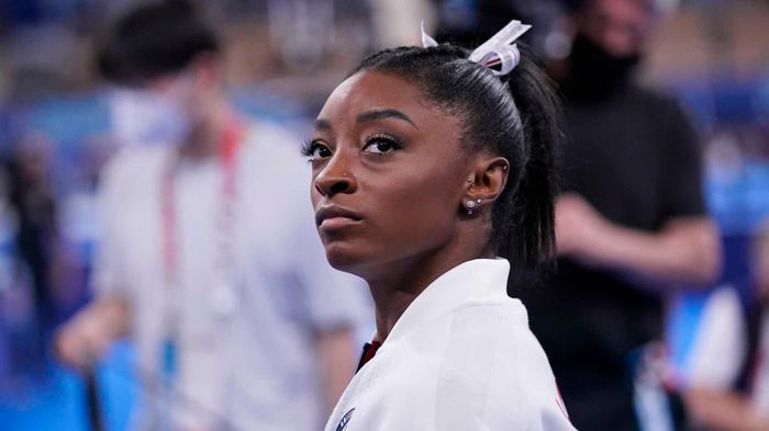  Nhà vô địch thế giới môn thể dục dụng cụ Simone Biles cũng là nạn nhân của Nassar. 