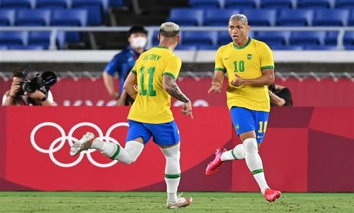 Richarlison (số 10) đang đạt phong độ cao.