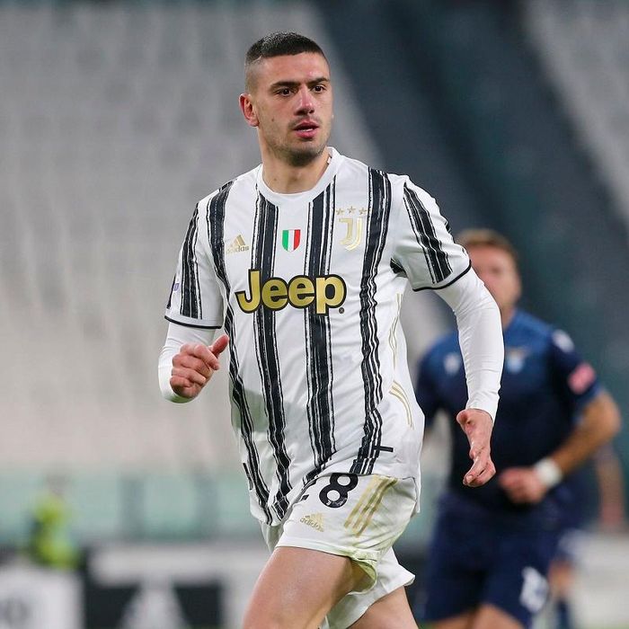 Juventus hét giá Demiral