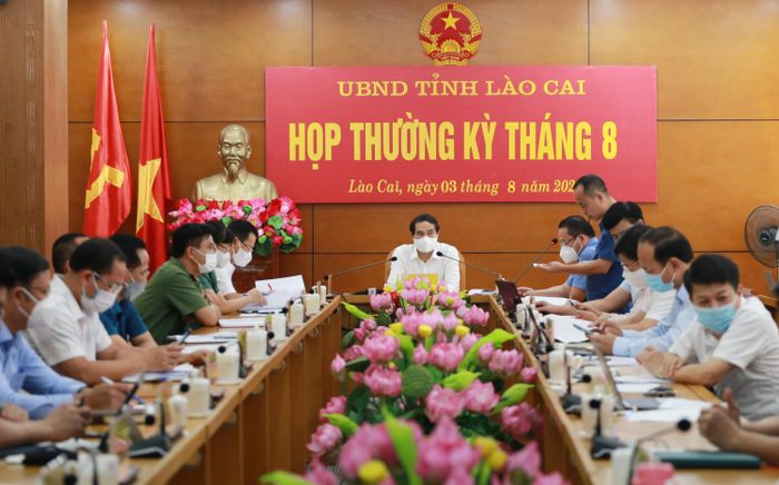 Quang cảnh phiên họp.