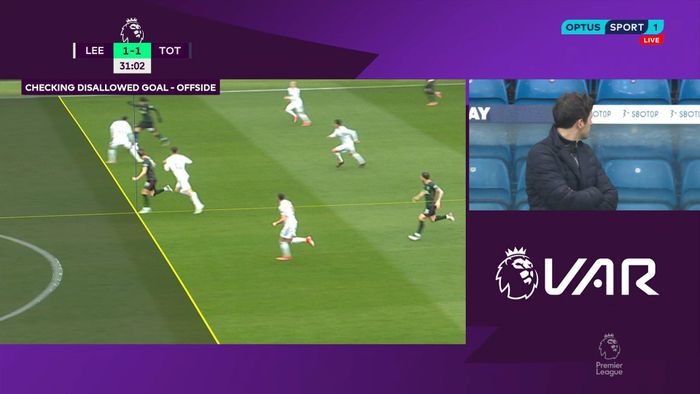 Điển hình như tình huống Harry Kane bị tước bàn thắng trong trận Tottenham gặp Leeds United vào tháng 5/2021. Kane bị thổi việt vị vì phần mũi giày dư ra. Anh sẽ được coi là không việt vị trong luật mới.