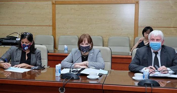 Theo thông tin từ USAID, đầu tháng 9, dự kiến 77 tủ cấp đông âm sâu sẽ đến Việt Nam. Ảnh: Trần Minh
