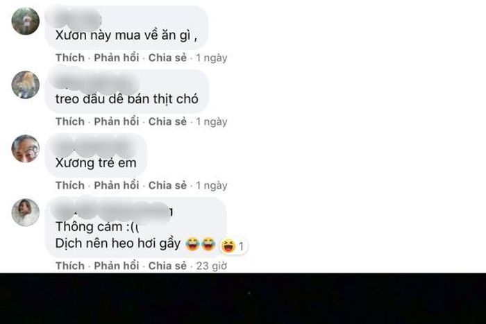 "Chắc là sườn que đông lạnh, không thấy tí thịt nào", "Dịch nên heo hơi gầy", "Dịch bệnh đã chán, ở nhà càng chán mà mua được hộp cơm trông xong thở không nổi",...netizen bình luận ngán ngẩm với suất đồ ăn mua trên mạng này.