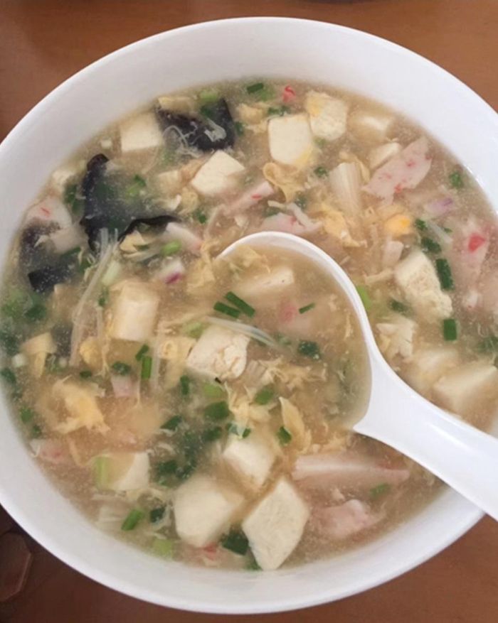 Bát súp Ling Dong được bà nội nấu cho ăn.