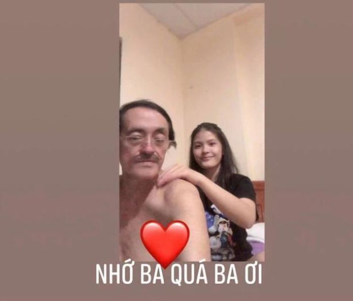 Hình ảnh khiến nhiều người xúc động.