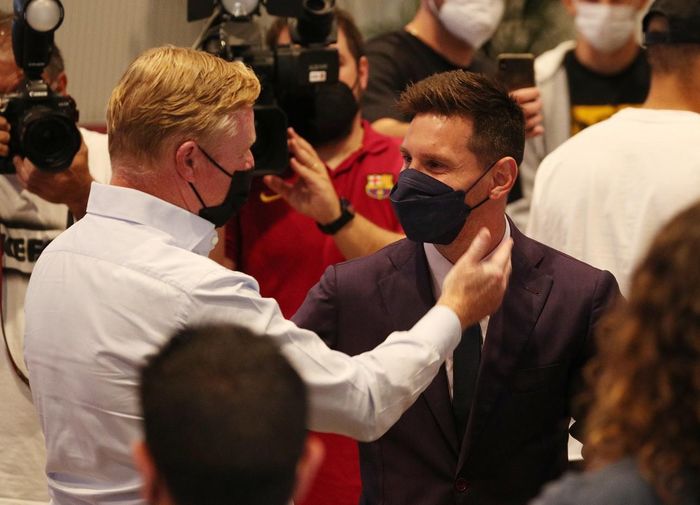Trước đó, HLV Ronald Koeman đăng bài tri ân Messi trên trang cá nhân. Ông bày tỏ sự tiếc nuối khi không được tiếp tục làm việc với cậu học trò người Argentina. Barca mùa tới sẽ có hàng công mới với sự góp mặt của 2 tân binh Memphis Depay, Sergio Aguero. Ngoài ra, Blaugrana chào đón sự trở lại của sao trẻ Ansu Fati sau quãng thời gian dính chấn thương.
