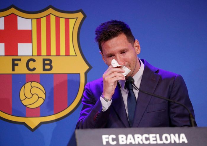 Sau sự ra đi của Messi, một kỷ nguyên mới sẽ mở ra tại Barcelona. Siêu sao sinh năm 1987 dự đoán Blaugrana vẫn sẽ là CLB hùng mạnh. Nhiều cầu thủ giỏi sẽ thay anh tỏa sáng Camp Nou. Về phía Messi, anh chuẩn bị đầu quân cho PSG theo bản hợp đồng 2 năm cùng mức lương 35 triệu euro mỗi mùa. Nhà ĐKVĐ Copa America sẽ mang áo số 19, thay vì nhận số 10 từ người bạn thân Neymar.