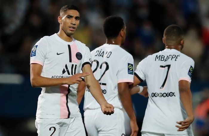 Hậu vệ "toàn năng" Achraf Hakimi cũng nâng tầm cho cánh phải của gã nhà giàu nước Pháp