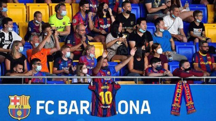 Barca thắng 3-0 và giành danh hiệu. Nhưng trận đấu chỉ được nhớ tới bởi một người không có mặt ở đó