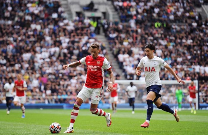 Tân binh Ben White thi đấu tốt dưới hàng thủ The Gunners