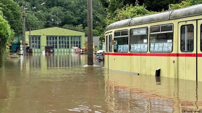 Bảo tàng di sản xe điện nằm ở thành phố Wuppertal bị ngập nặng