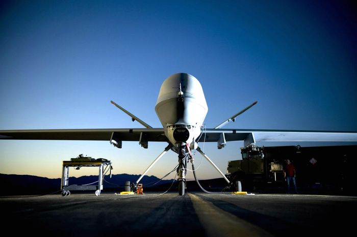 Ngoài khả năng tấn công, máy bay không người lái MQ-9 còn là chiếc UAV vũ trang đầu tiên trên thế giới, được thiết kế để hoạt động với thời gian dài, trên độ cao lớn và không bị giới hạn bởi khoảng cách đường truyền dữ liệu.