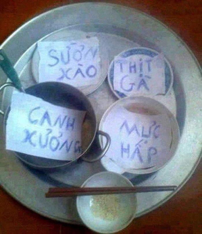 Thử dạo một vòng xem mâm cơm mùa dịch của cộng đồng mạng dân mạng được phen cười "ná thở".