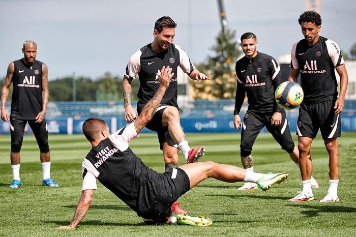  Messi đã có những buổi tập đầu tiên tại PSG. Ảnh: PSG. 