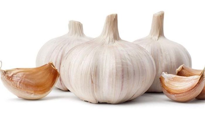 Một nghiên cứu kết luận rằng ăn nhiều tỏi có liên quan đến tác dụng ngăn ngừa ung thư dạ dày và ung thư đại trực tràng.