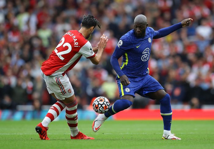 Tối 22/8 (giờ Hà Nội), Lukaku được đá chính trong cuộc đối đầu Arsenal ở vòng 2 Premier League 2021/22. Anh tham gia đầy đủ các buổi tập của "The Blues" và cũng có mặt trong đợt tập huấn tiền mùa giải của Inter Milan. Đó là lý do Lukaku đủ thể trạng để sớm ra mắt Chelsea.