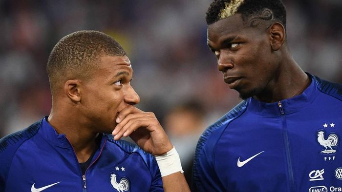 Pogba có mối quan hệ thân thiết với Mbappe. Ảnh: Reuters.