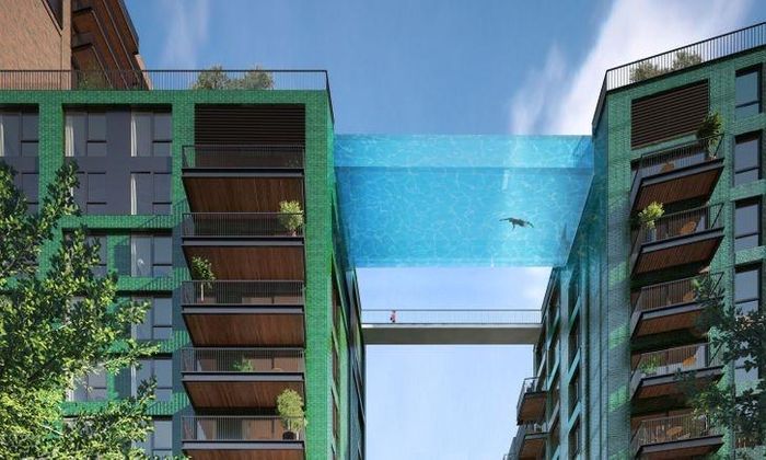 Một thiết kế hồ bơi bằng kính nằm giữa 2 tòa nhà ở London, Anh. https://dulich.petrotimes.vn/