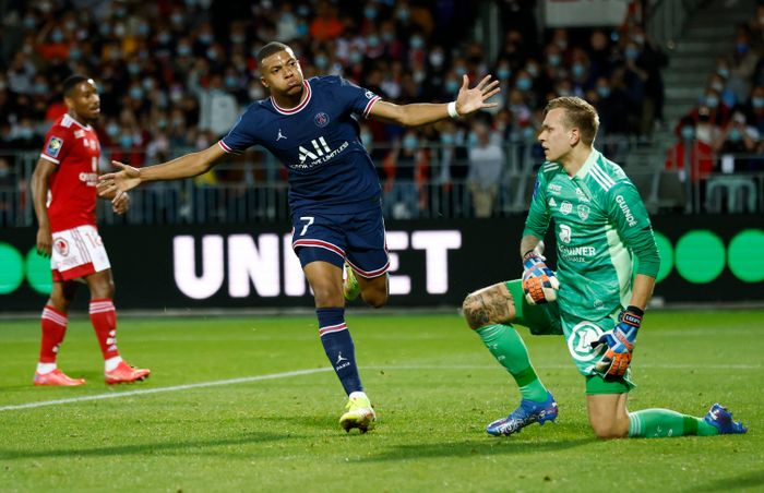 Mbappe muốn trở thành thủ lĩnh, tên tuổi lớn, và không phải phục vụ ai. Ảnh: Reuters.