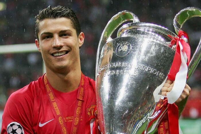 Ronaldo sẽ trở lại mái nhà xưa Old Trafford.