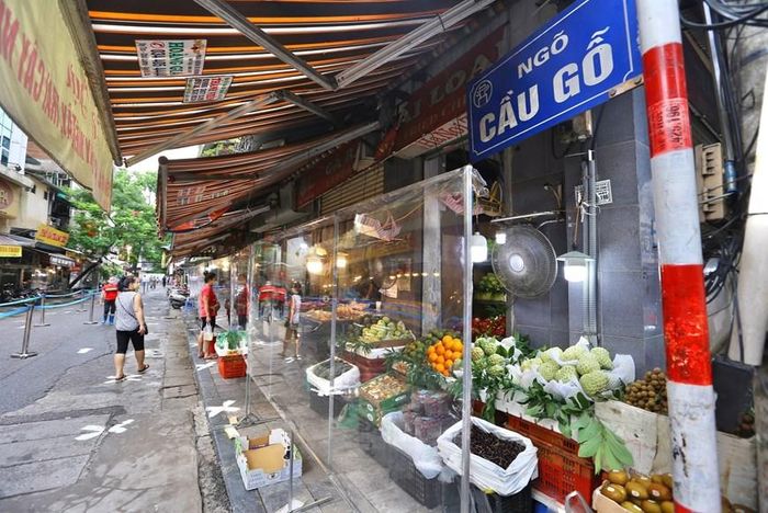 Một góc chợ Hàng Bè, sáng 28/8. (Ảnh: Hoàng Hiếu/TTXVN)