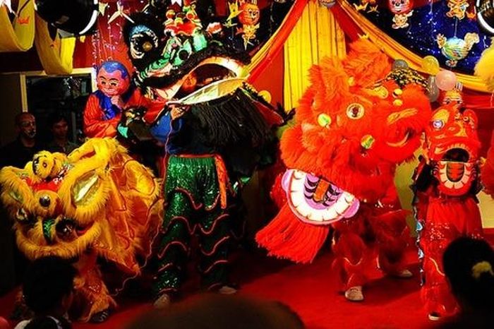 Người Việt thường tổ chức Múa Lân trong dịp Tết Trung Thu. (Ảnh: Internet)